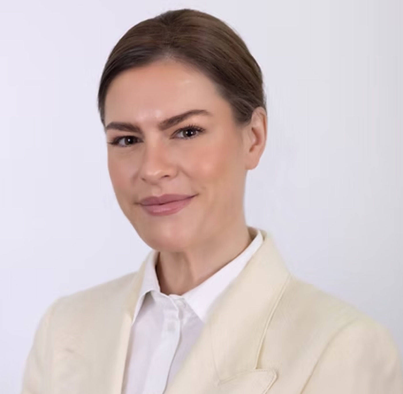 Portrait of Dr Hannah Ireland
