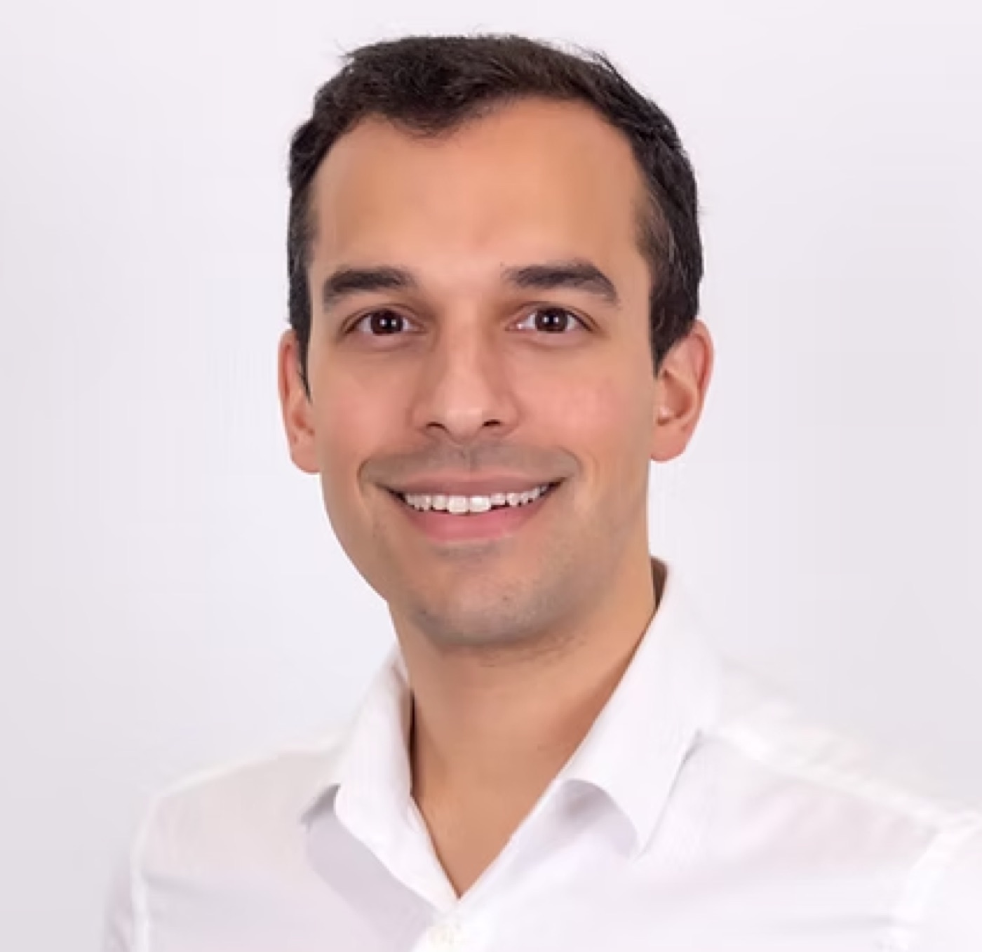 Portrait of Dr Anthony Logaraj